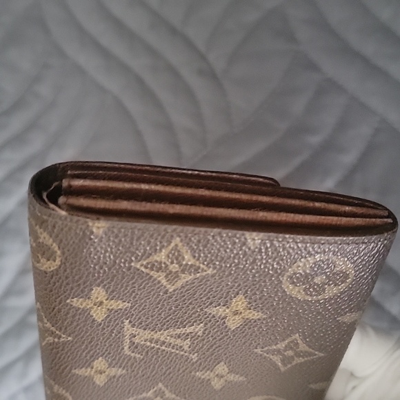 Louis Vuitton monogram wallet - Picture 8 of 10